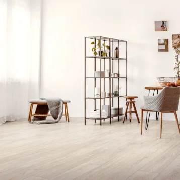 Ламинат TAIGA ПЕРВАЯ Уральская Дуб светлый, 32 класс (2.005 м2)