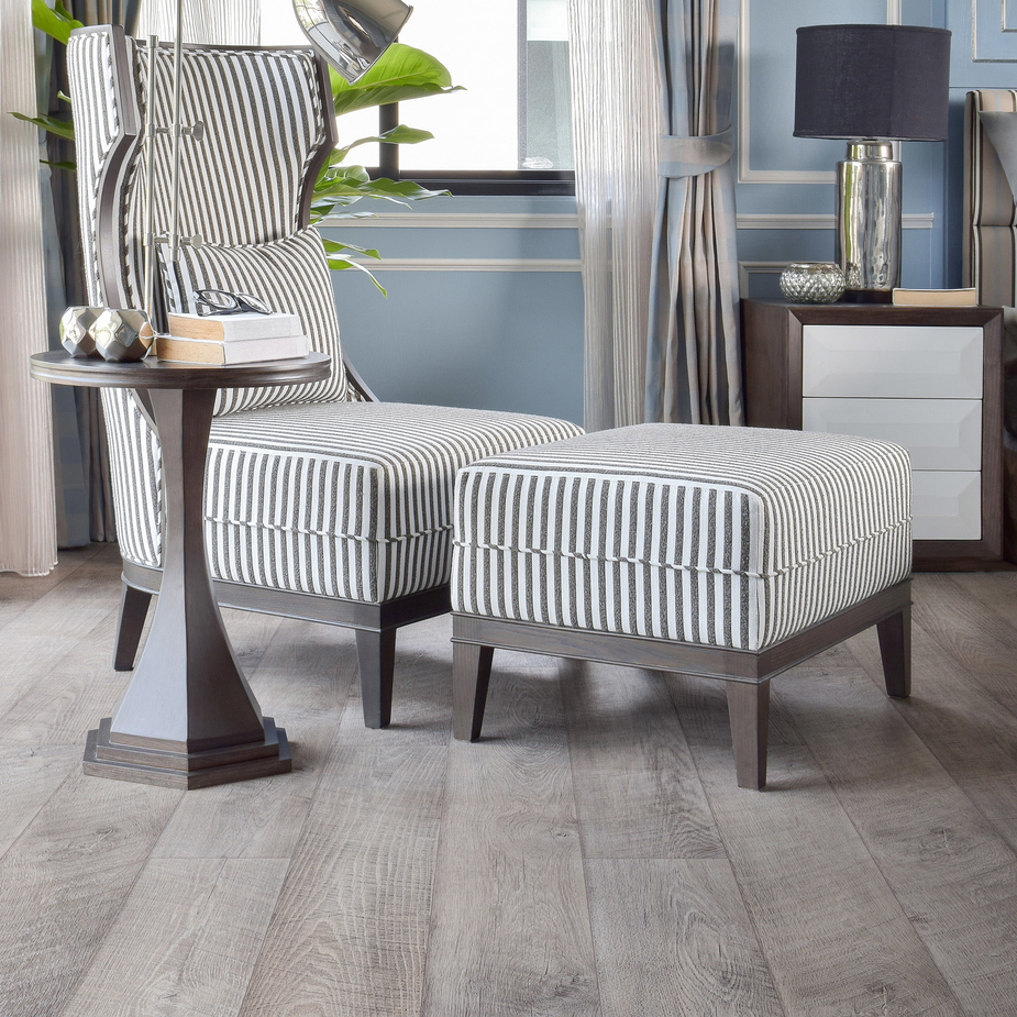 Ламинат TARKETT CINEMA Мерлин 32 класс 2005 м2 1405₽